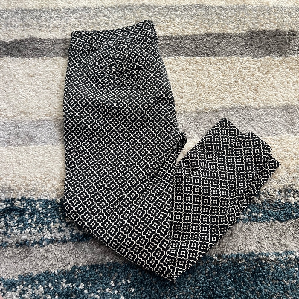 Ann Taylor Loft Navy and White Patterned Pants